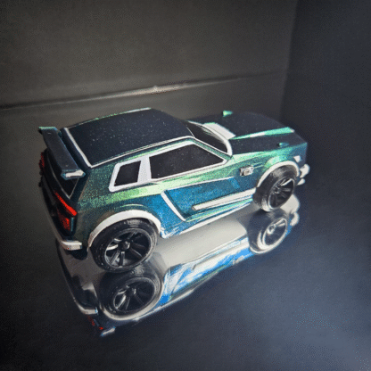 Fennec - White Trim - Green to Cyan Color Shift - Black OEM - Image 5